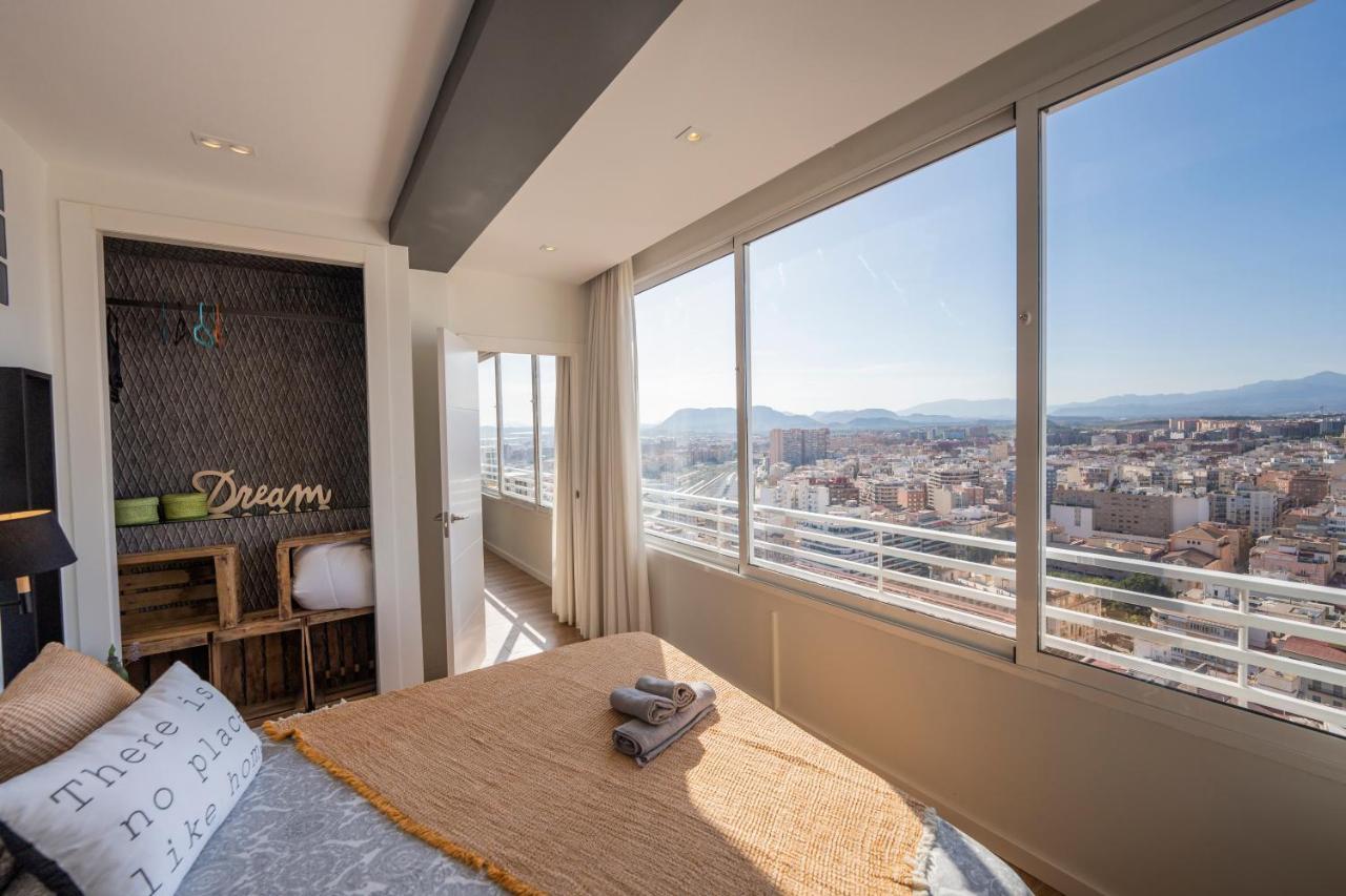 Charming Downtown Skyscrapper Appartement Alicante